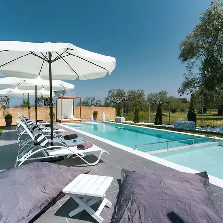 빌라 Fokas Luxury 프리노스